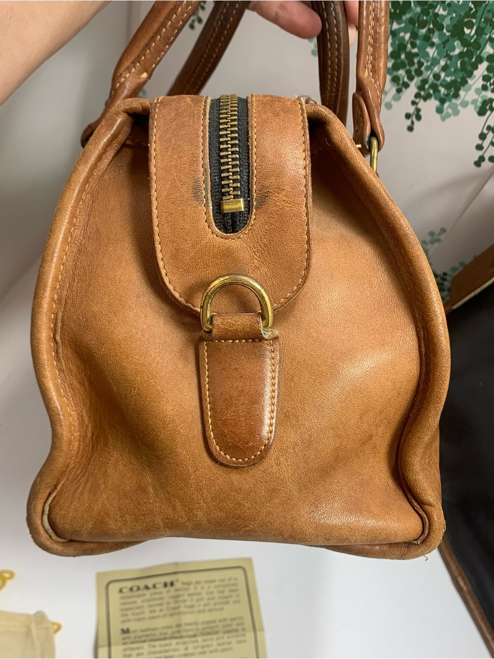 Unidentified lot purses of 2 Leather Satchel & Black Leather Hobo Shoulder Bags - Picture 6 of 16